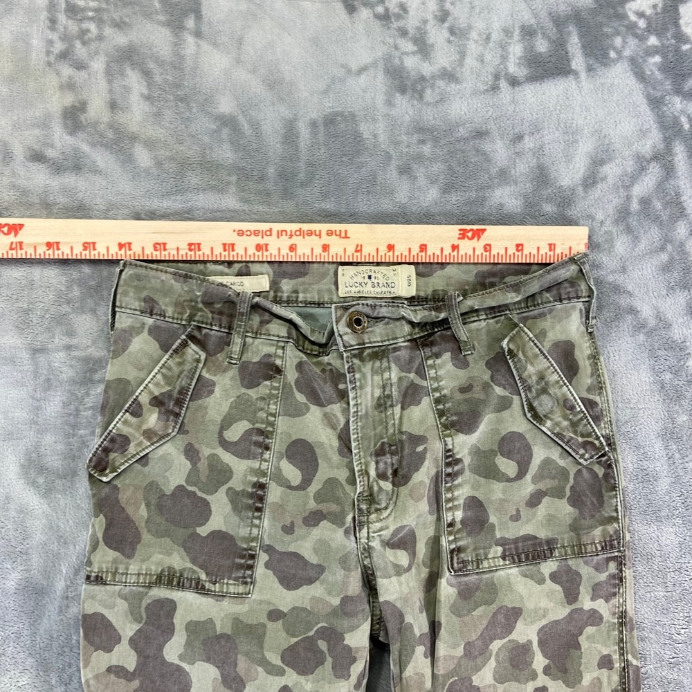 Lucky Brand The Cargo Pants Women's Size 0/25 Green Camo Cotton - Picture 6 of 10